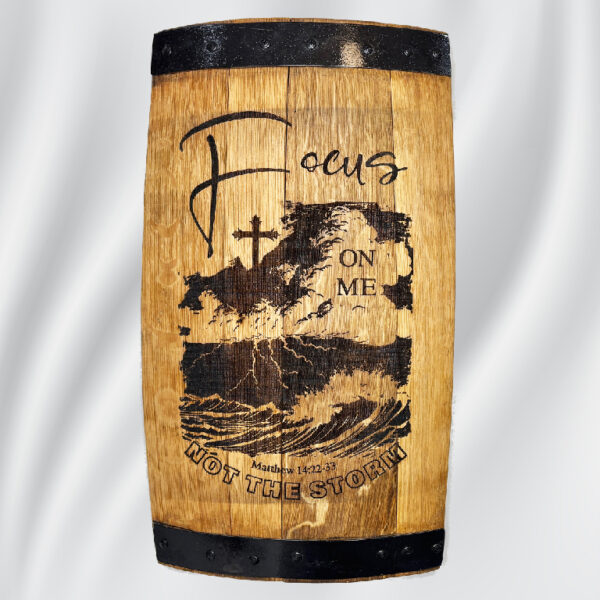 website_barrel_side_sign_focus_on_me_20